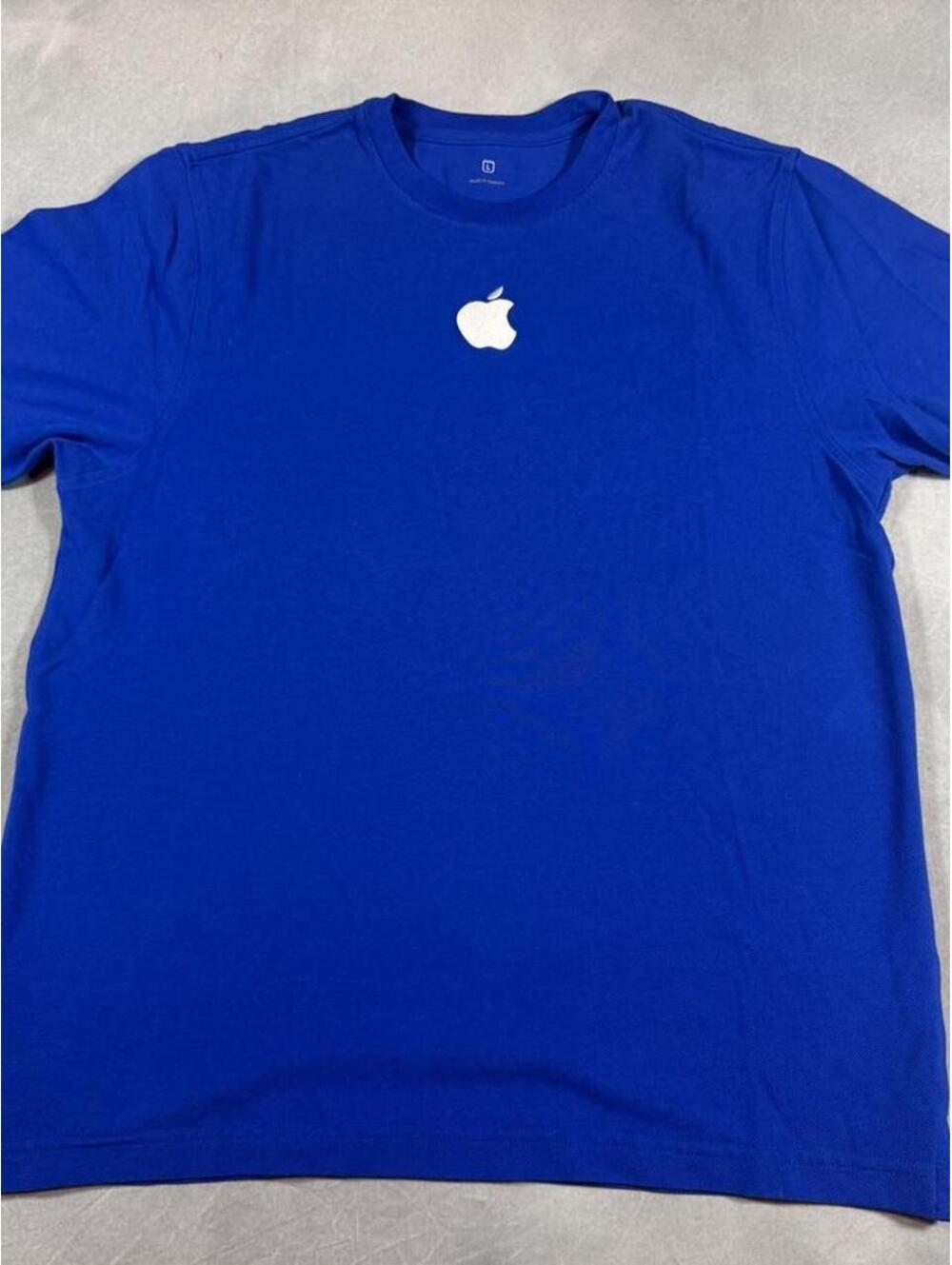 Apple Store Employee Uniform knit weave Blue Embroidered Logo Tech